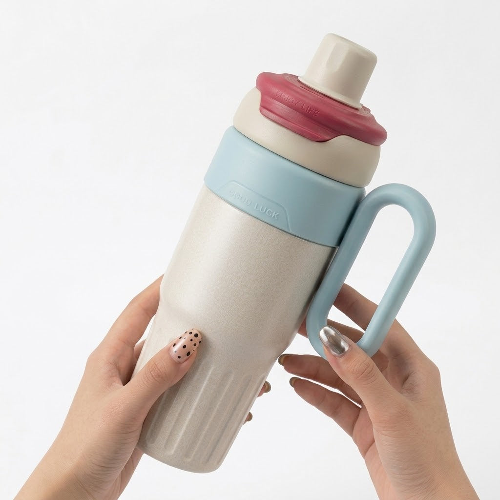 Insulated Tumbler with Straw, Lid for Sipping & Handle 780ml